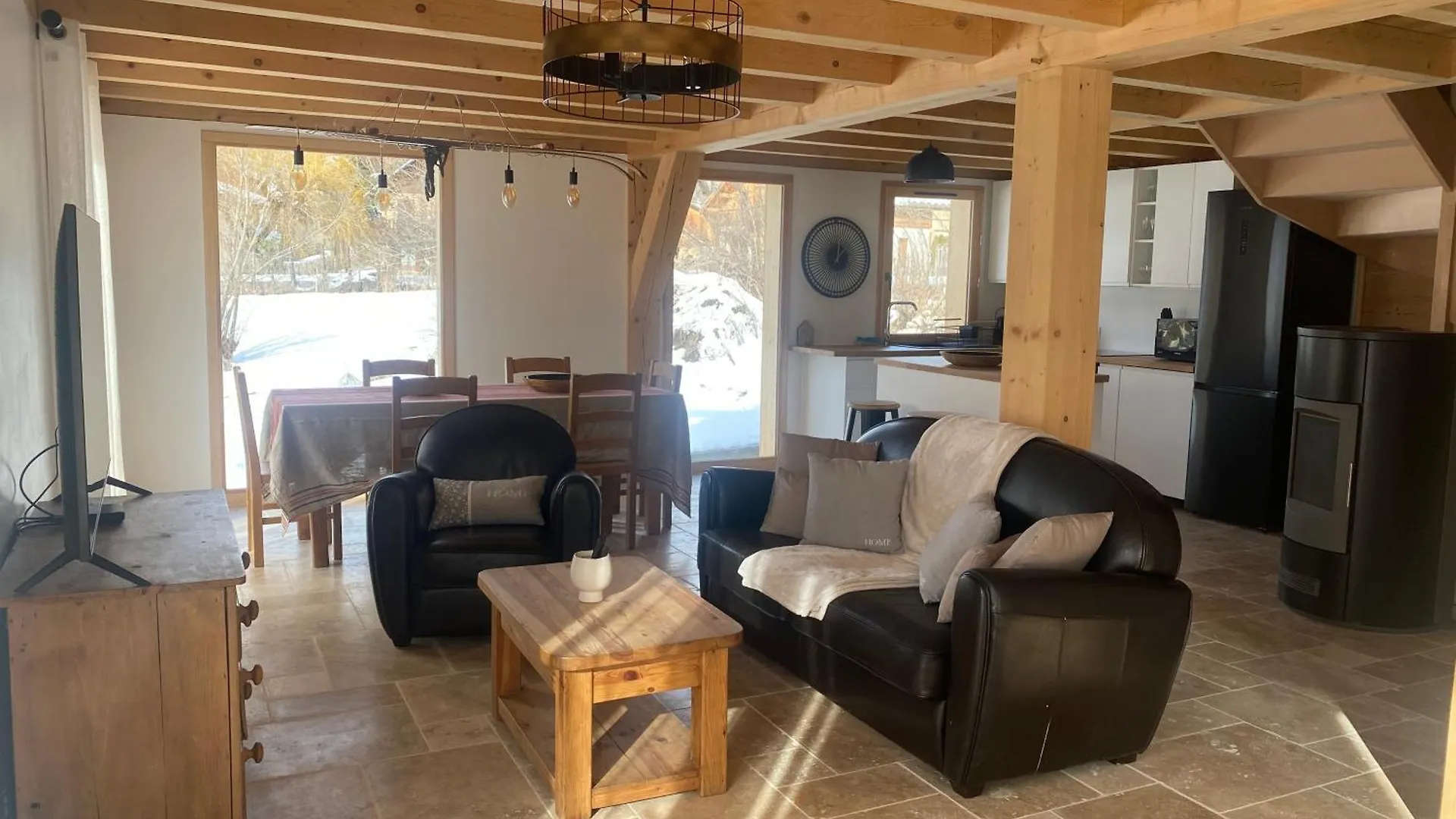 Chalet Yeti 8 Personnes Location De Ski Offerte 생샤프리