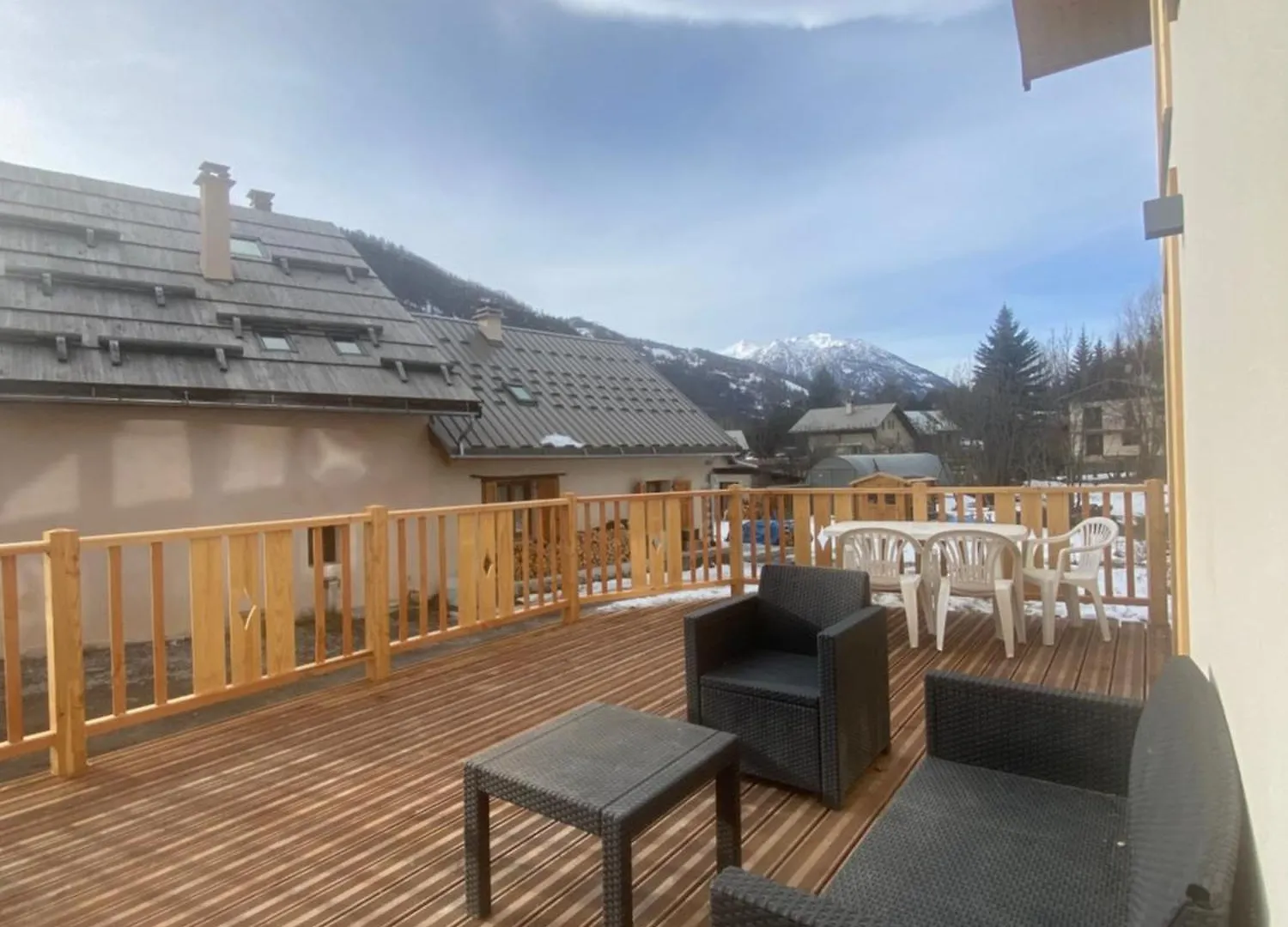 Chalet Yeti 8 Personnes Location De Ski Offerte 생샤프리